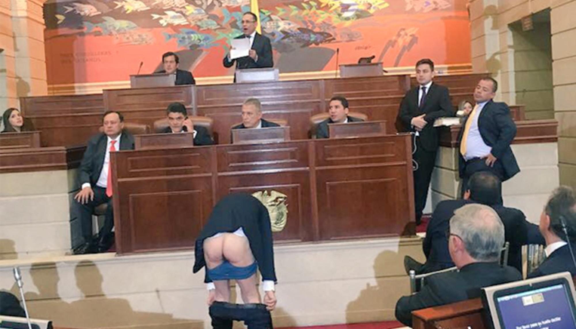 Protesta de Antanas Mockus